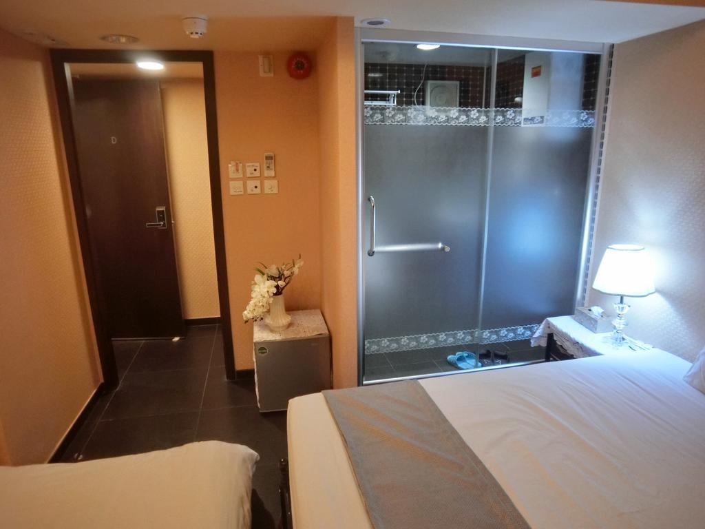 Bloomy Guest house