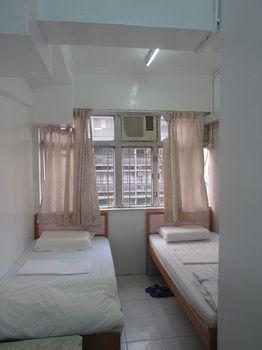 London Hotel *