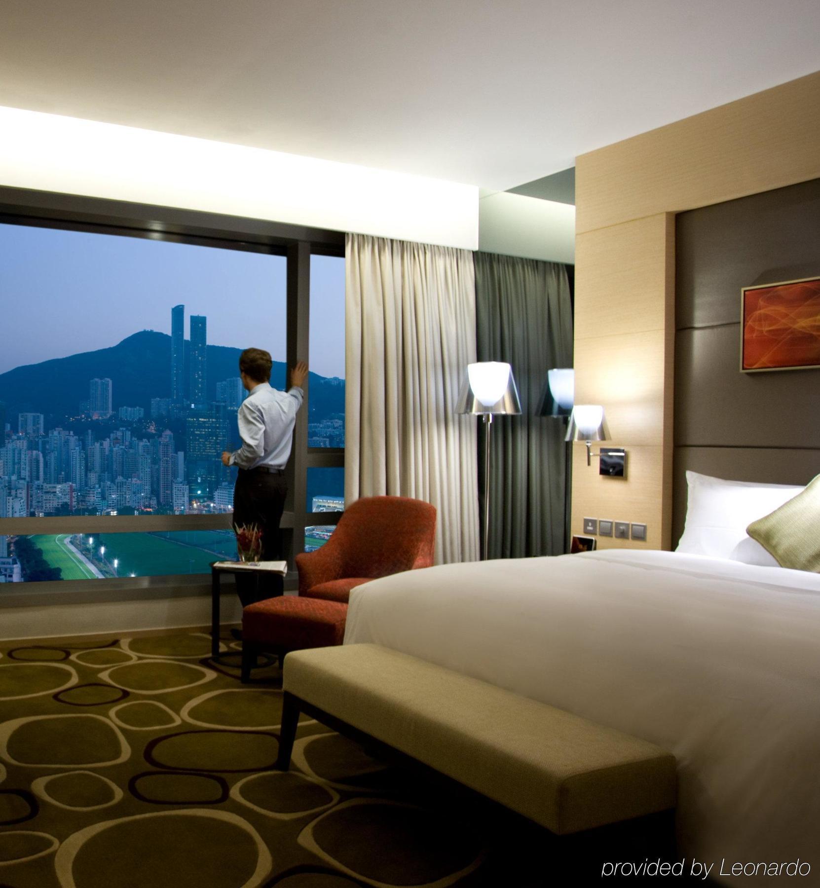 Crowne Plaza Causeway Bay By Ihg Hotel 5*