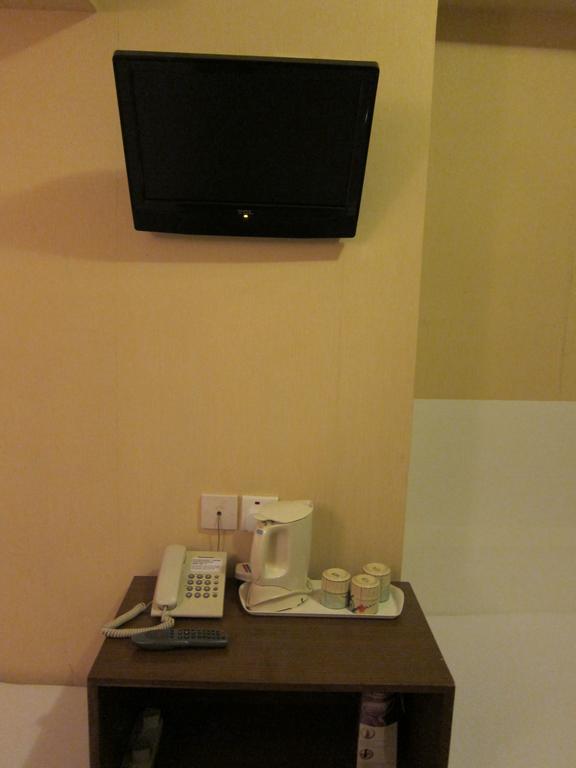 Wai Fan Guest house *