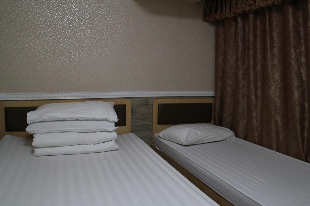 Wisma tamu Orchid *