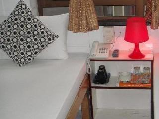 Paris Guest house *