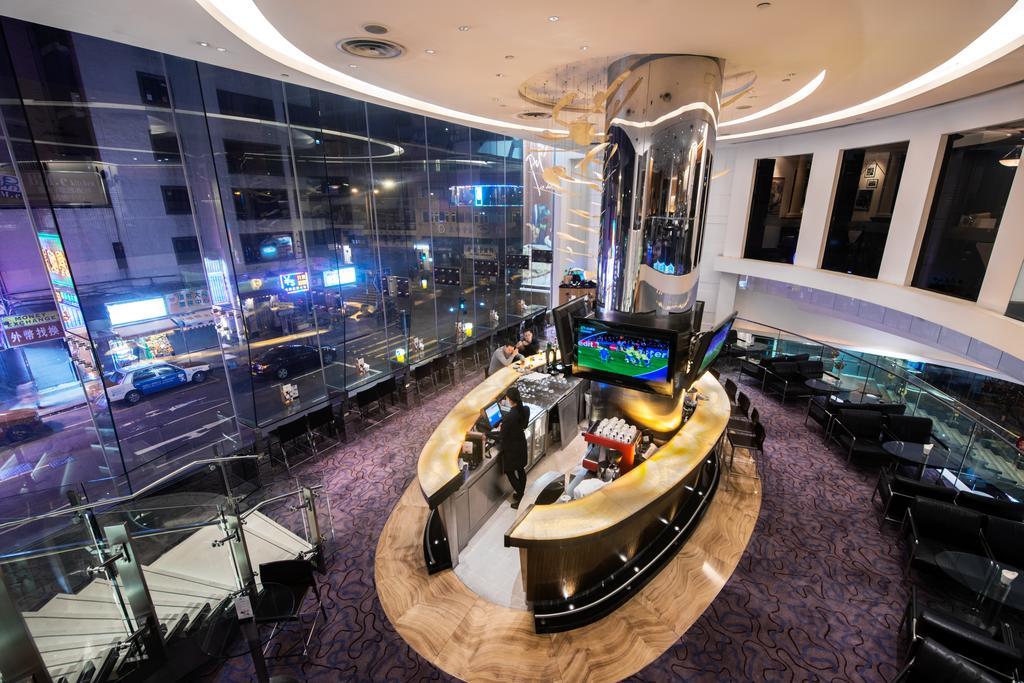 Novotel Century Hotel 4*