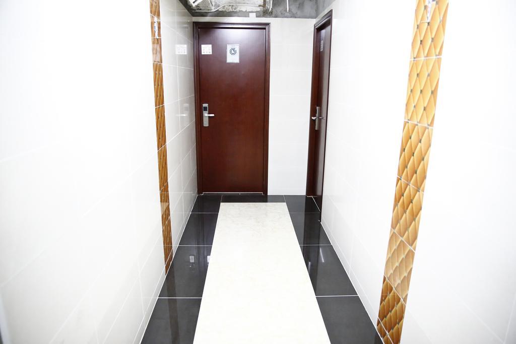 Sandhu Guest house Hong Kong