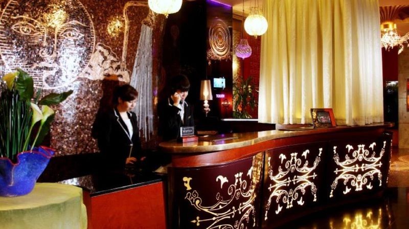 Hotel The Luxe Manor 4*