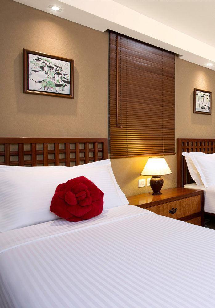 Khách sạn Butterfly On Wellington, 4*