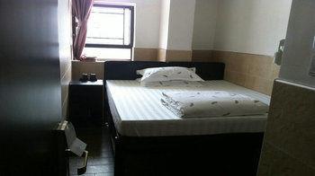 Kowloon Mongkok 1812 * Hong Kong
