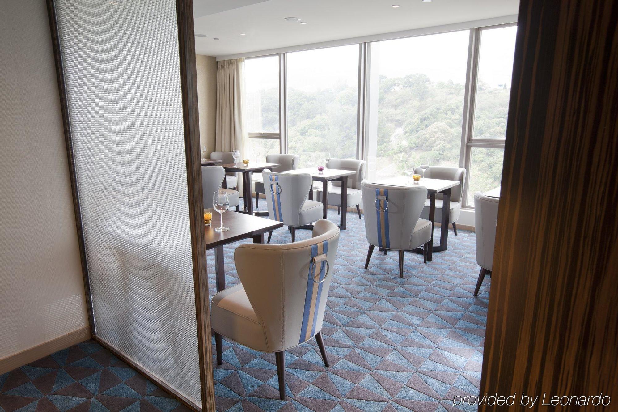 Dorsett Tsuen Wan, Hotel 4*