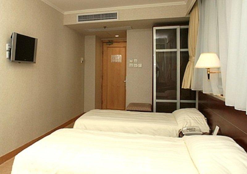 West Hotel