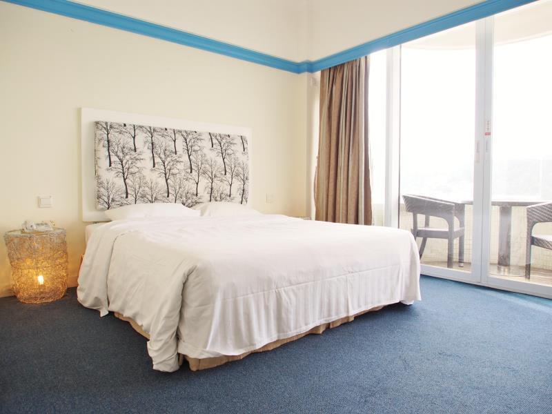 Warwick Cheung Chau 3*
