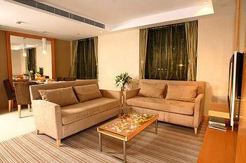 Two Macdonnell Road Aparthotel