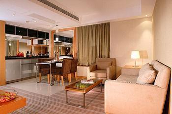 Two Macdonnell Road 4* Hong Kong