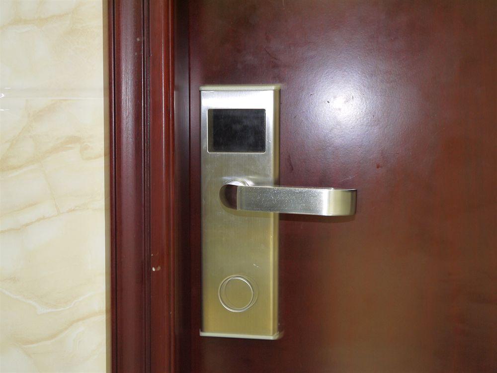Park Hotel 2*