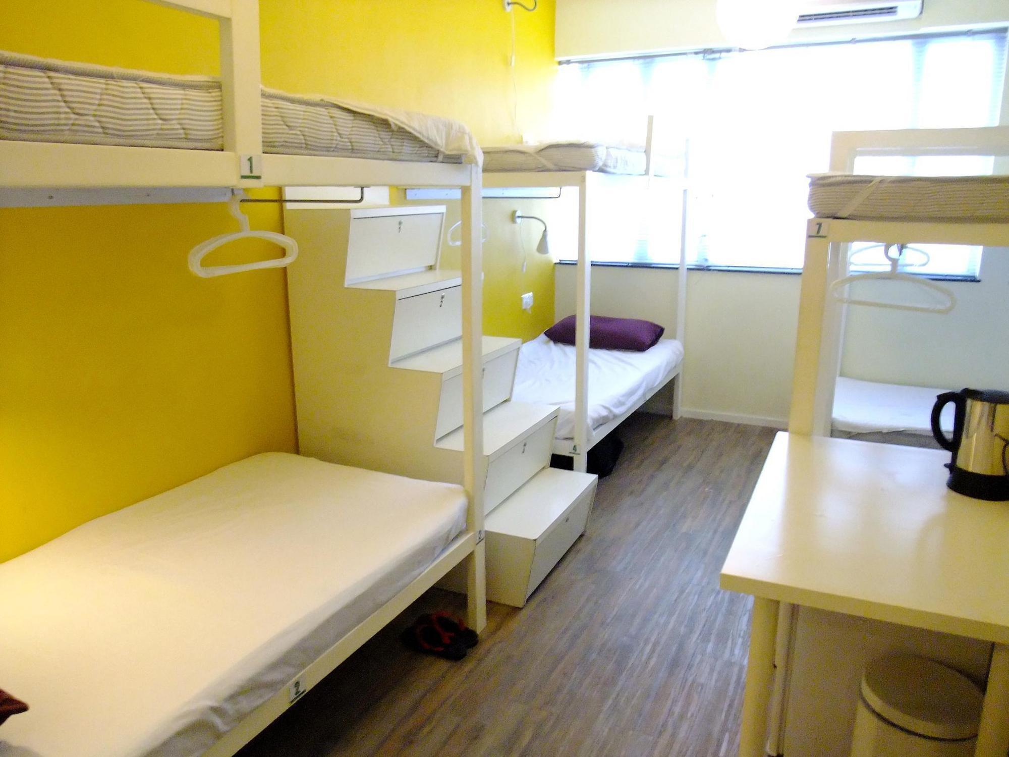 Yesinn - Fortress Hill Hostel *