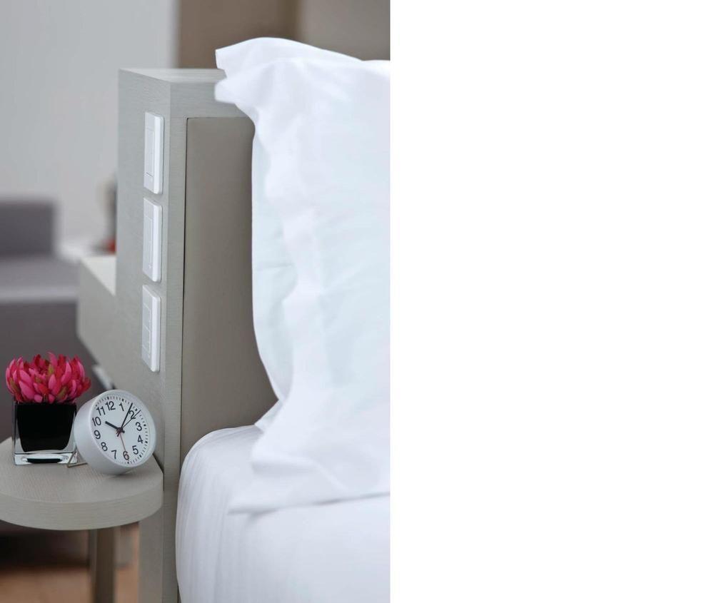 Twenty One Whitfield Aparthotel 4*