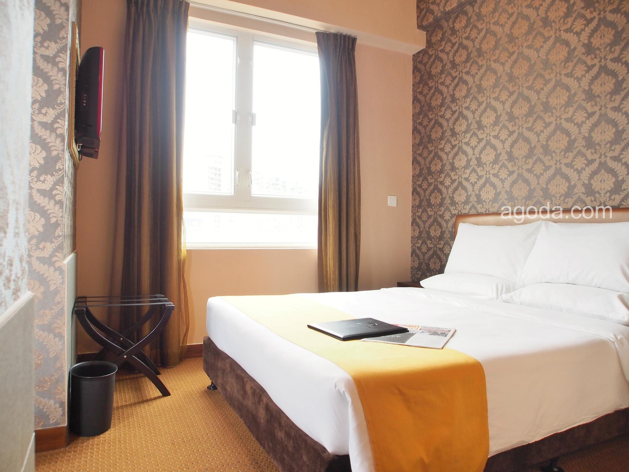 Best Western Causeway Bay Hotel 4*