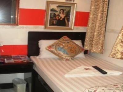 Ashoka Hostel *