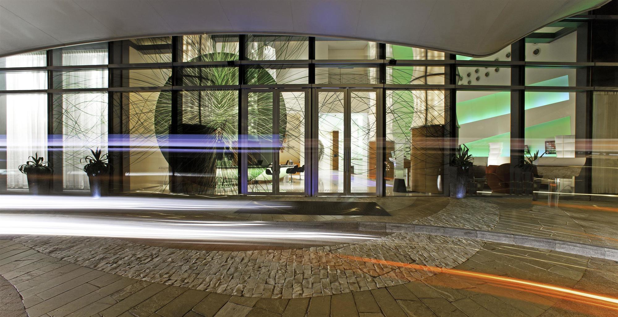 Le Meridien Hong Kong, Cyberport 5*