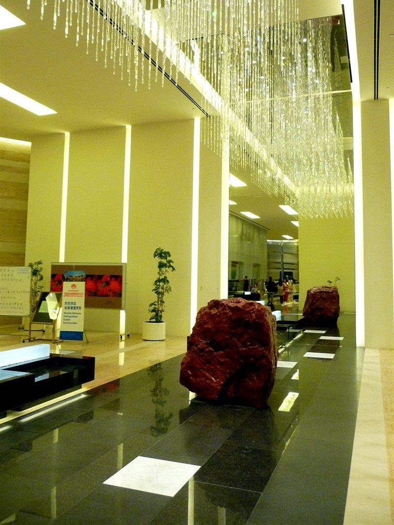 Hotel Nina Tsuen Wan West 5*
