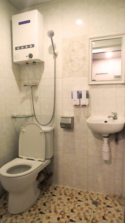 Wisma tamu Hk Block E