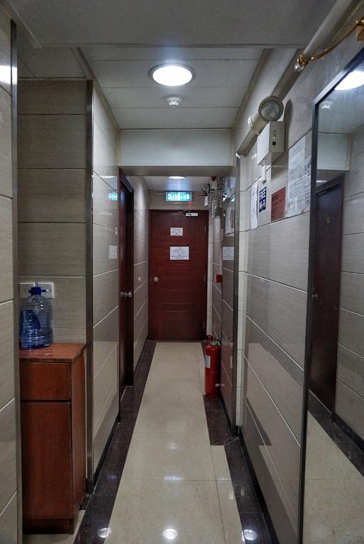 Loi Loi Guest house Hong Kong