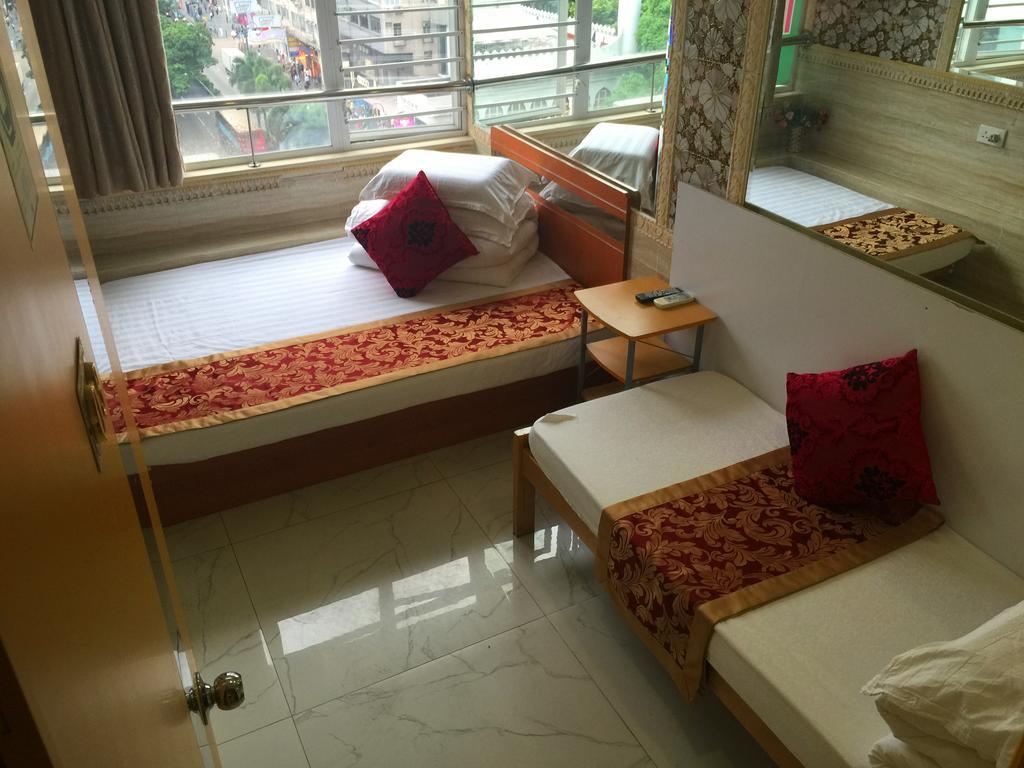 Hi Hotel Guest house *