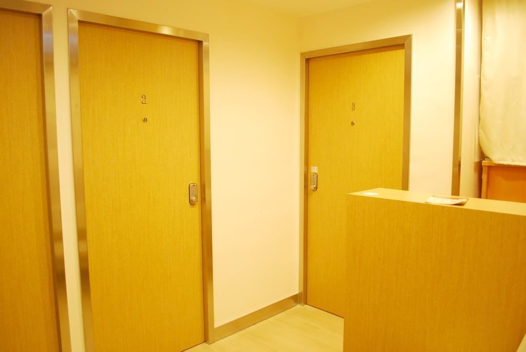 Causeway Bay Guest house *