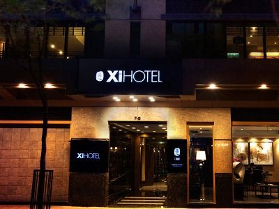 Xi 3* Hong Kong