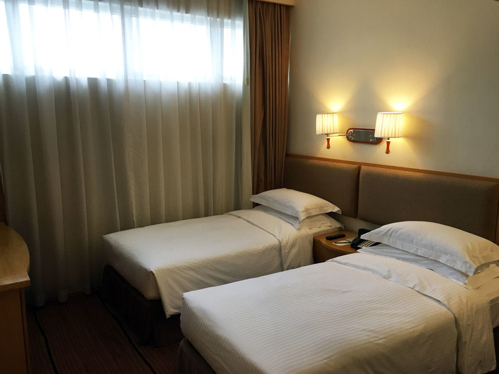 Hotel The Cityview - Chinese Ymca Of 4*