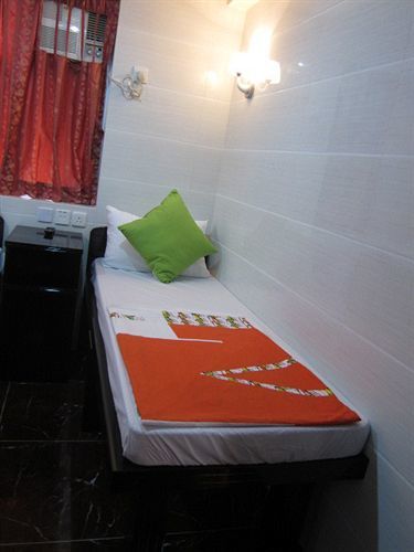 Ashoka Hostel *