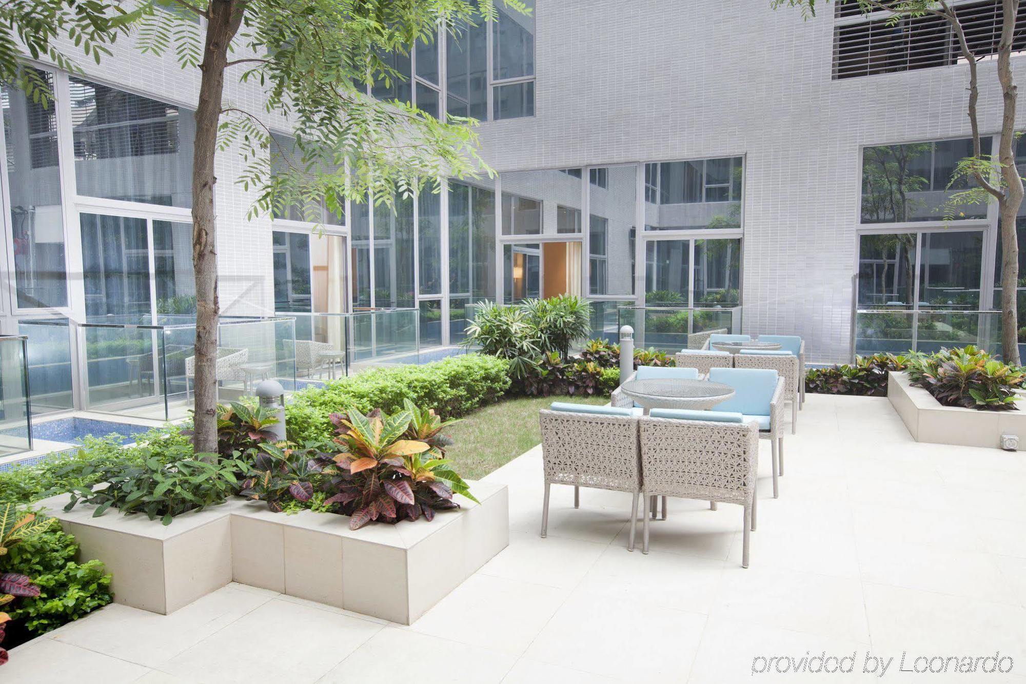 Dorsett Tsuen Wan, 4*