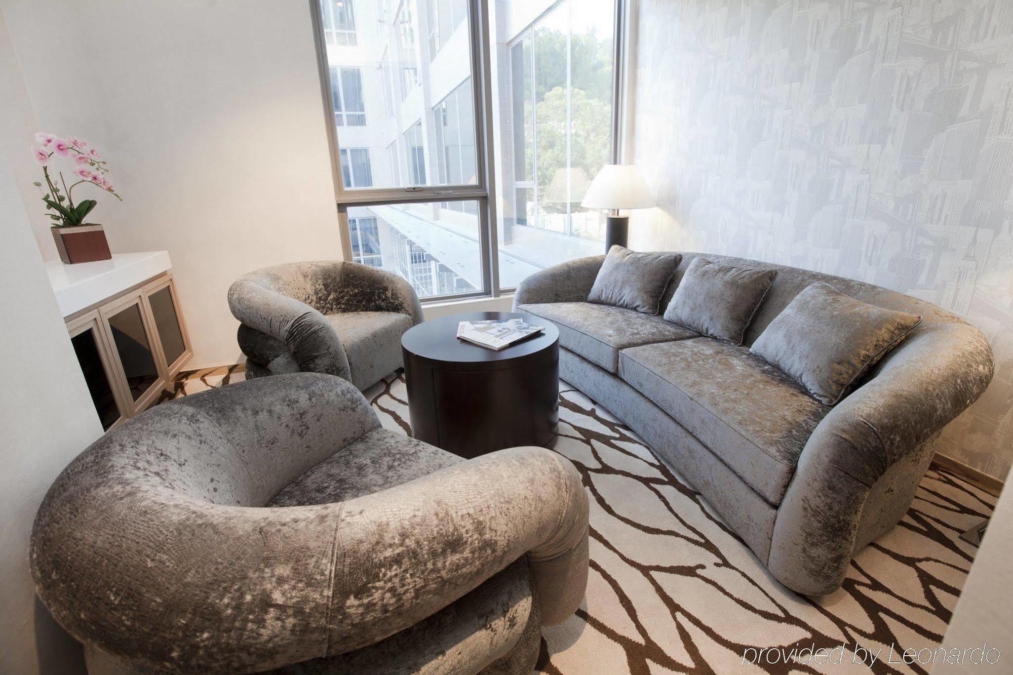Dorsett Tsuen Wan, 4*