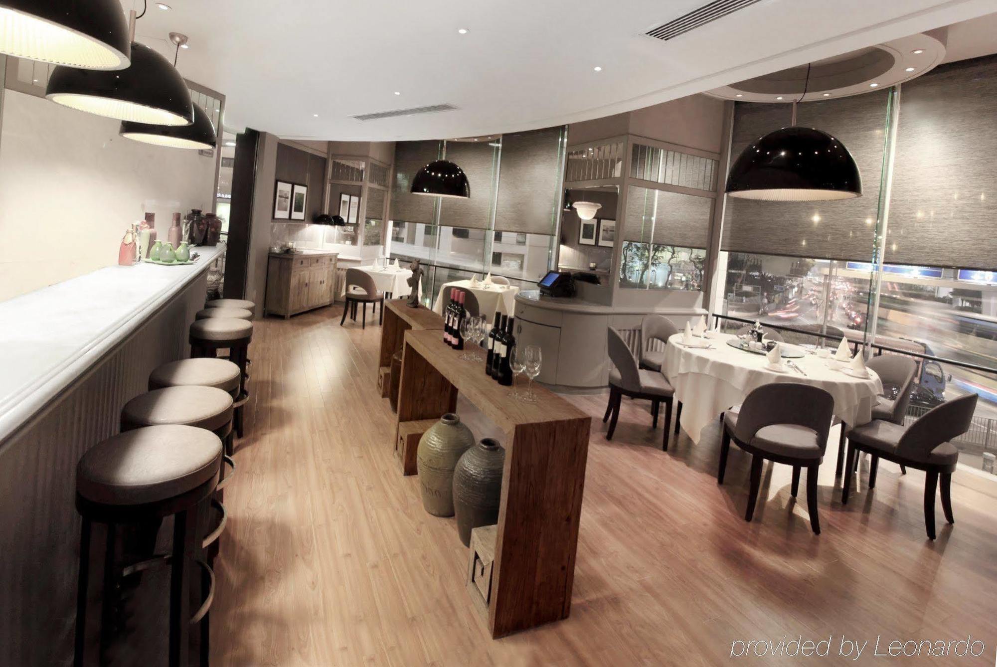 Khách sạn Dorsett Wanchai, 5*