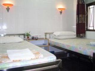 Maple Leaf Guest house *