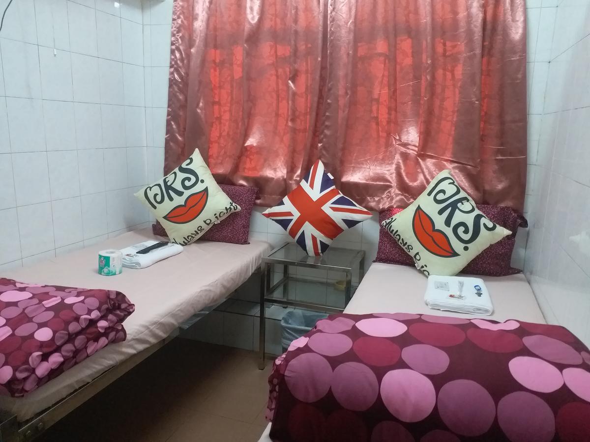 Pay-less A2 Guest house