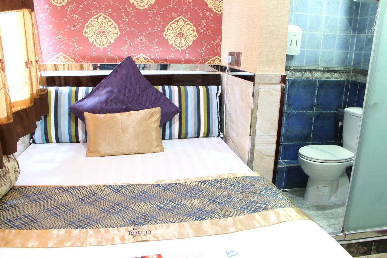 Temple Street Guest house *