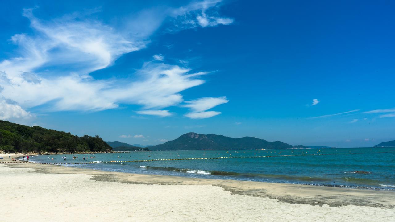 The Cove - Tong Fuk Dolphin * Hong Kong