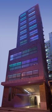 V Wanchai 4*
