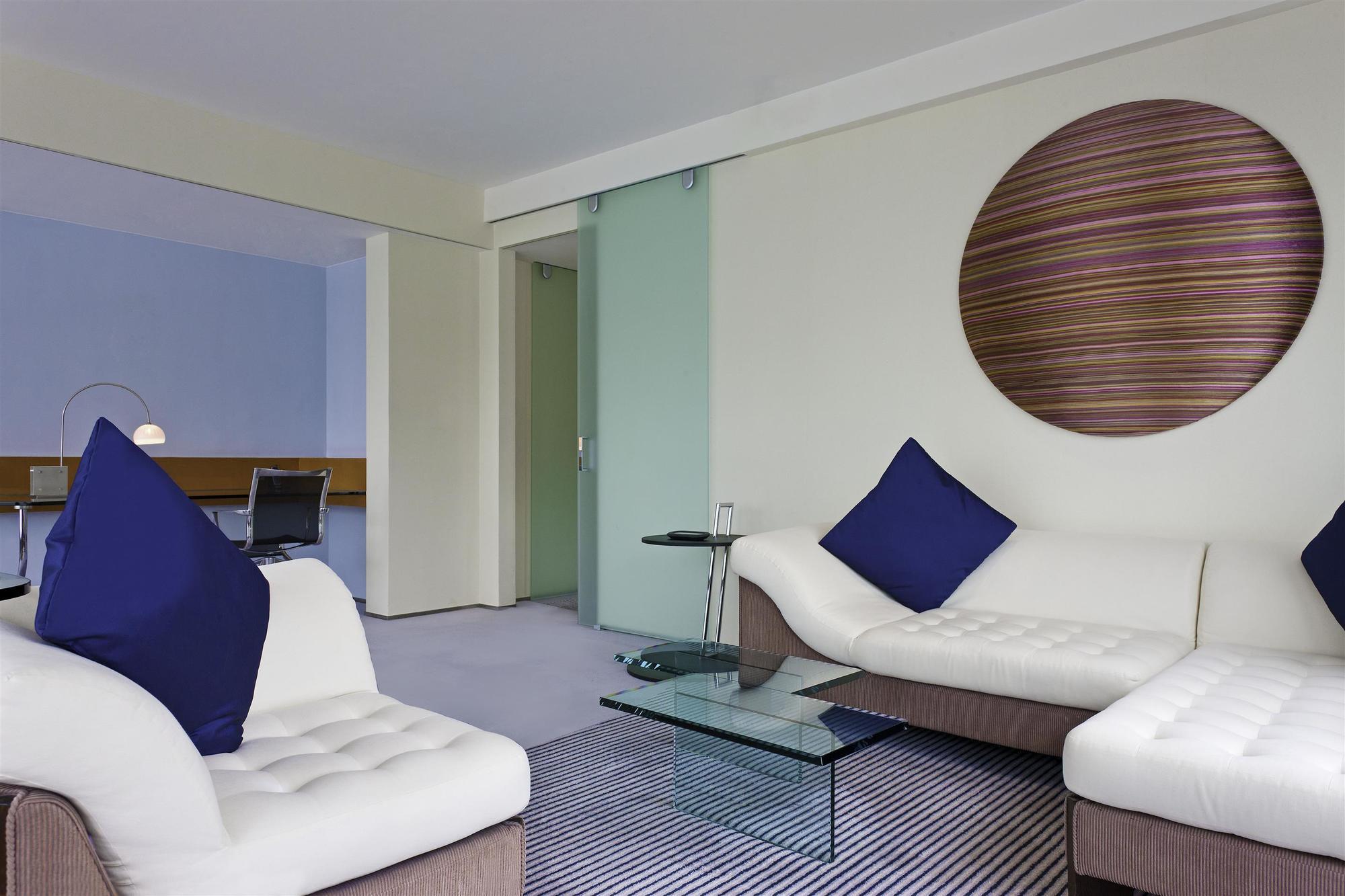 Hotel Le Meridien Hong Kong, Cyberport 5*