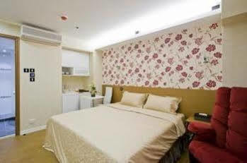 Mingle With The Star Hotel