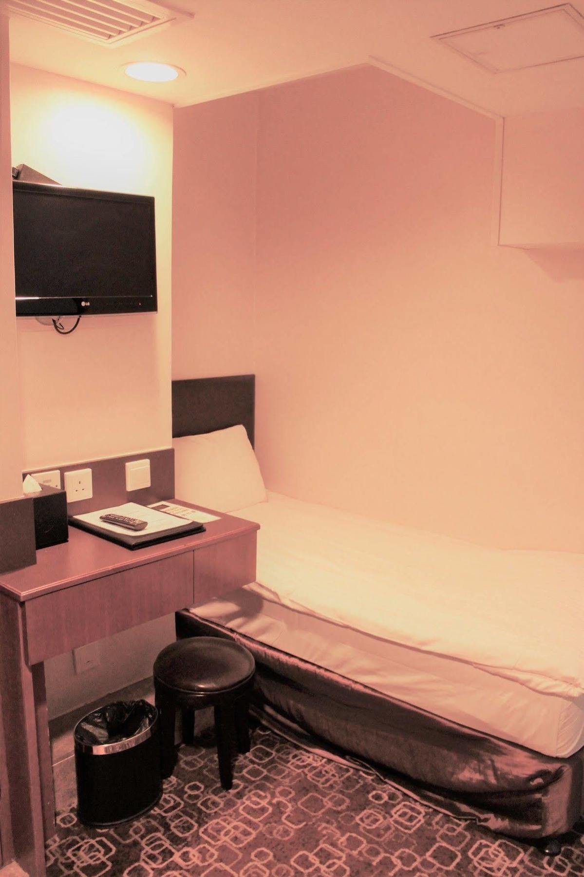 Lander Edward 3* Hong Kong