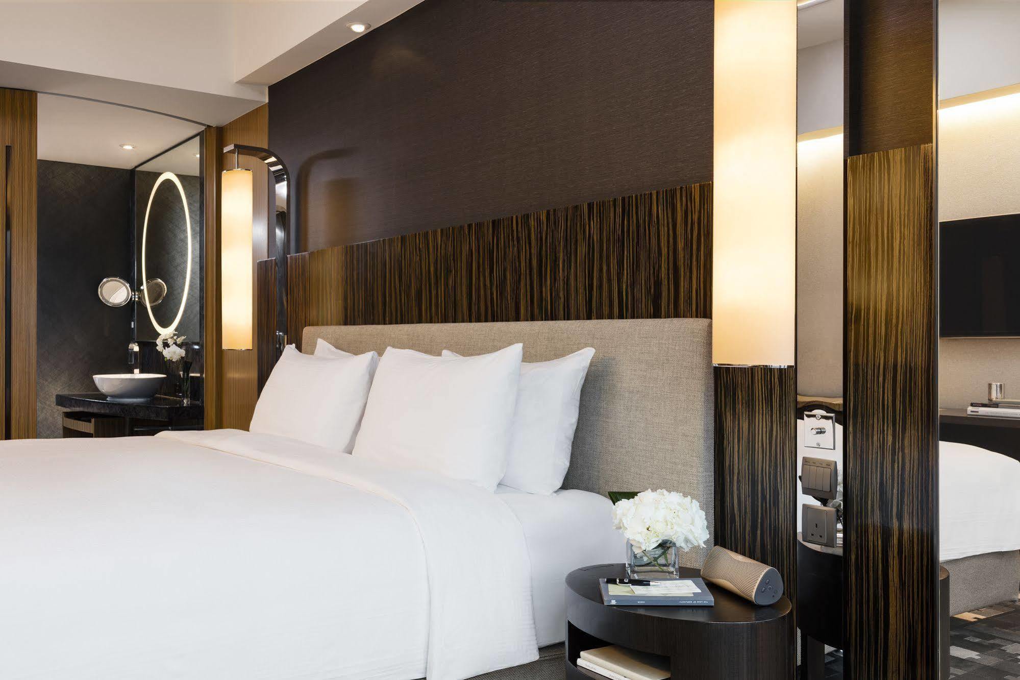 Icon Hotel 5*