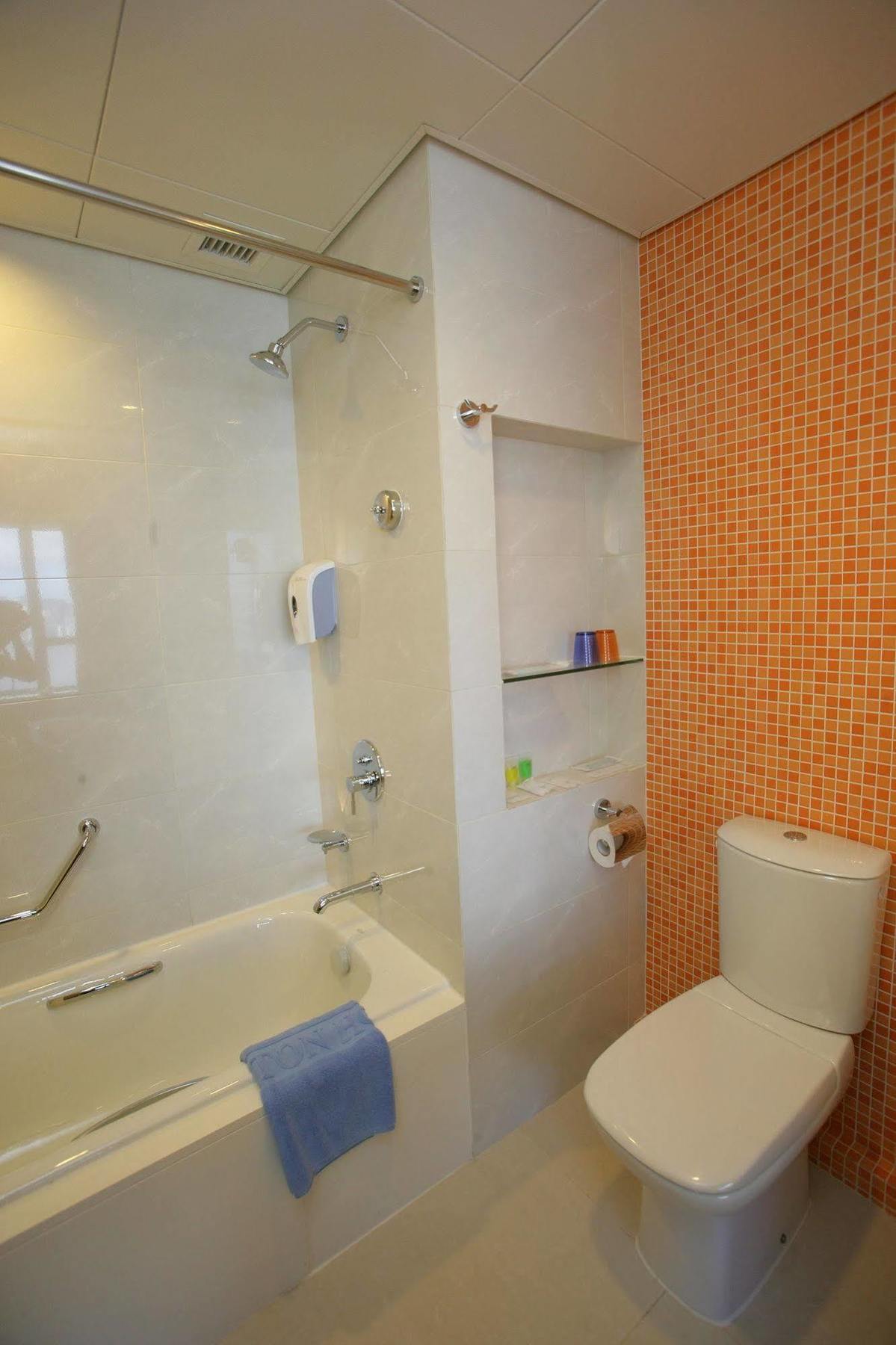 Hotel Cozi Harbour View 4*