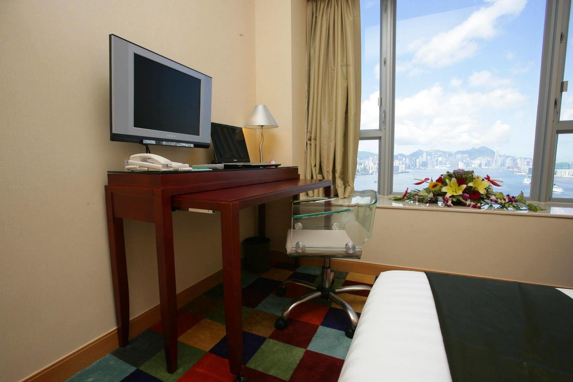 Cozi Harbour View Hotel 4*