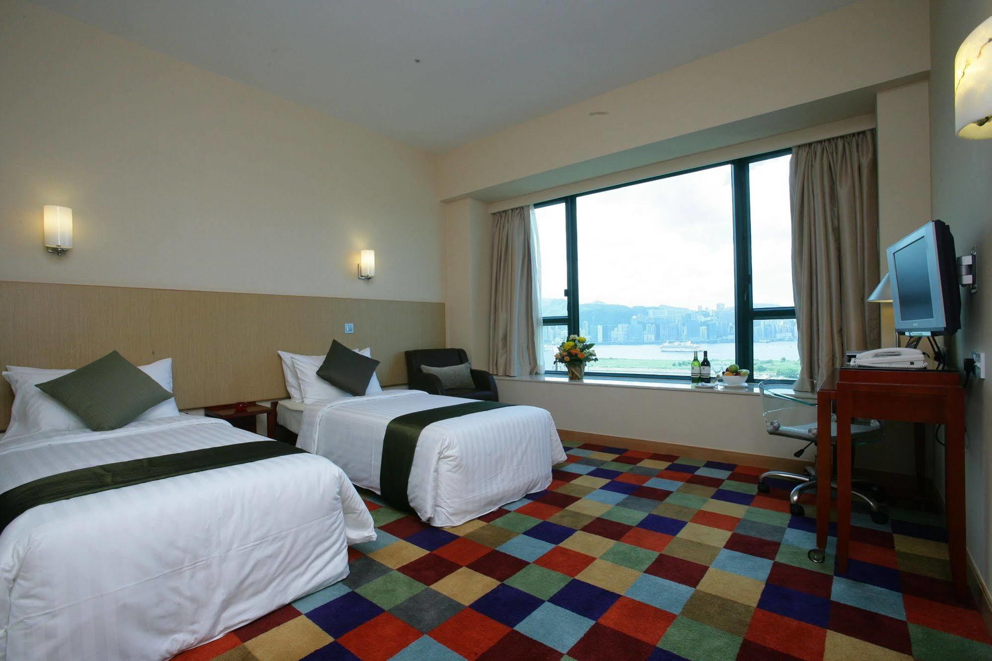 Cozi Harbour View Hotel