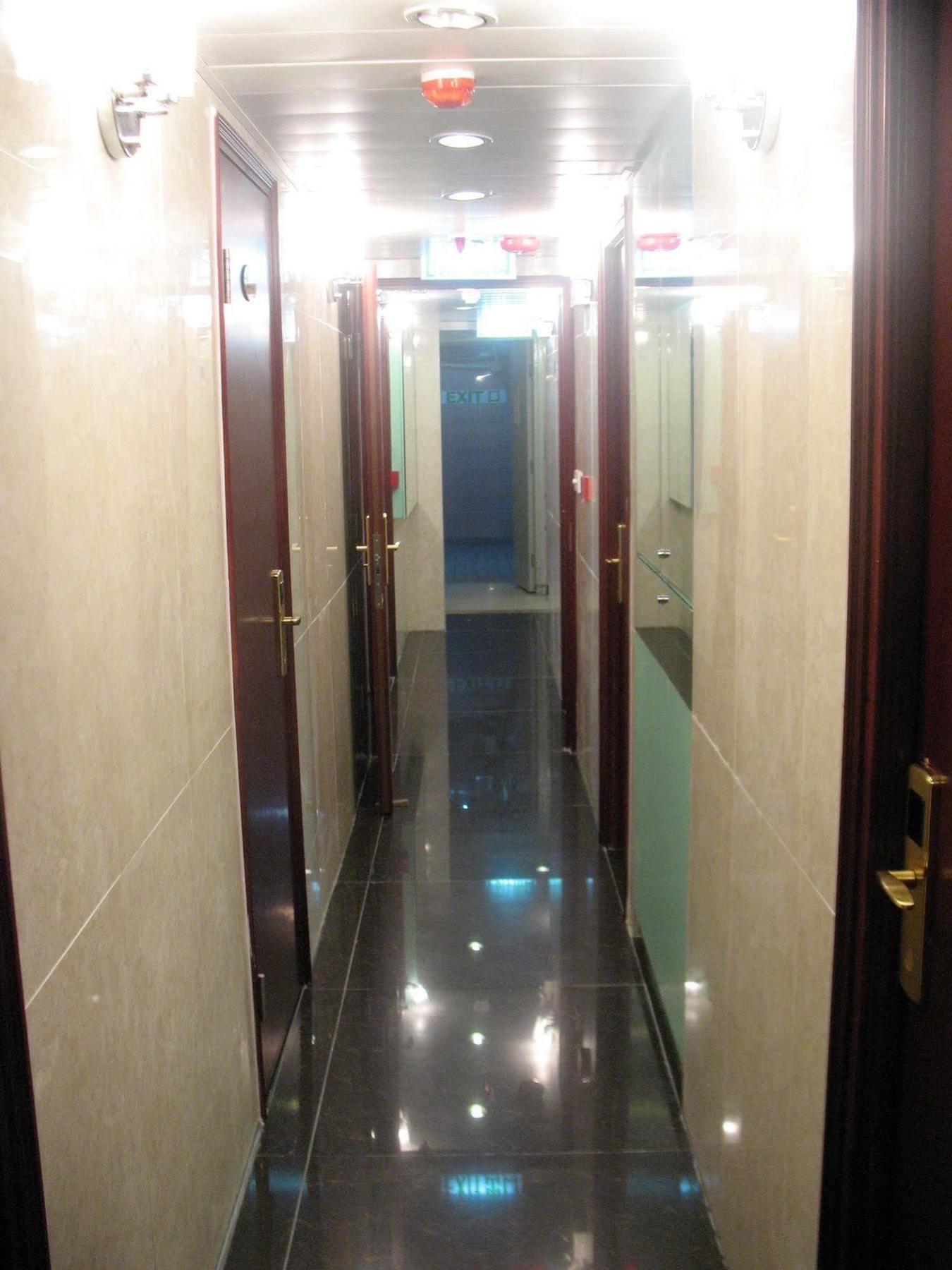 1st - Hk Tai Wan Rumah tetamu Hong Kong
