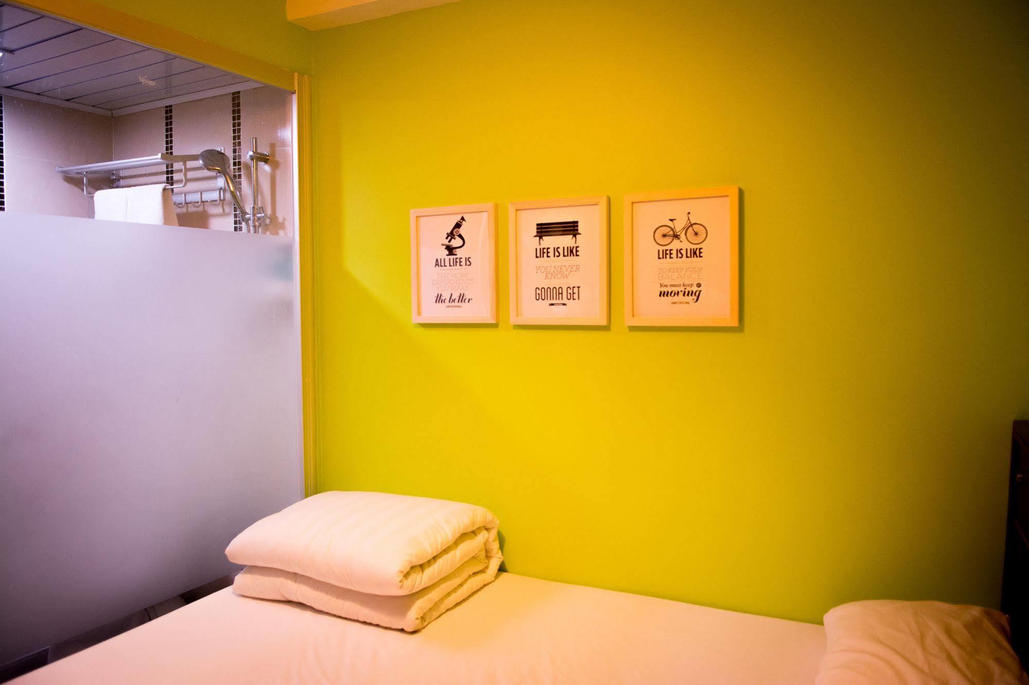 Tempo West Kowloon Hsr Station Guest house *