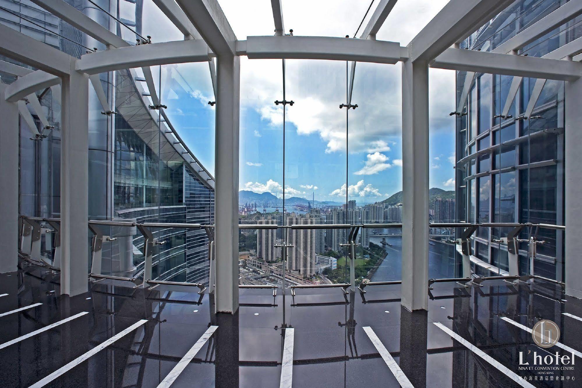 Hotel Nina Tsuen Wan West 5*