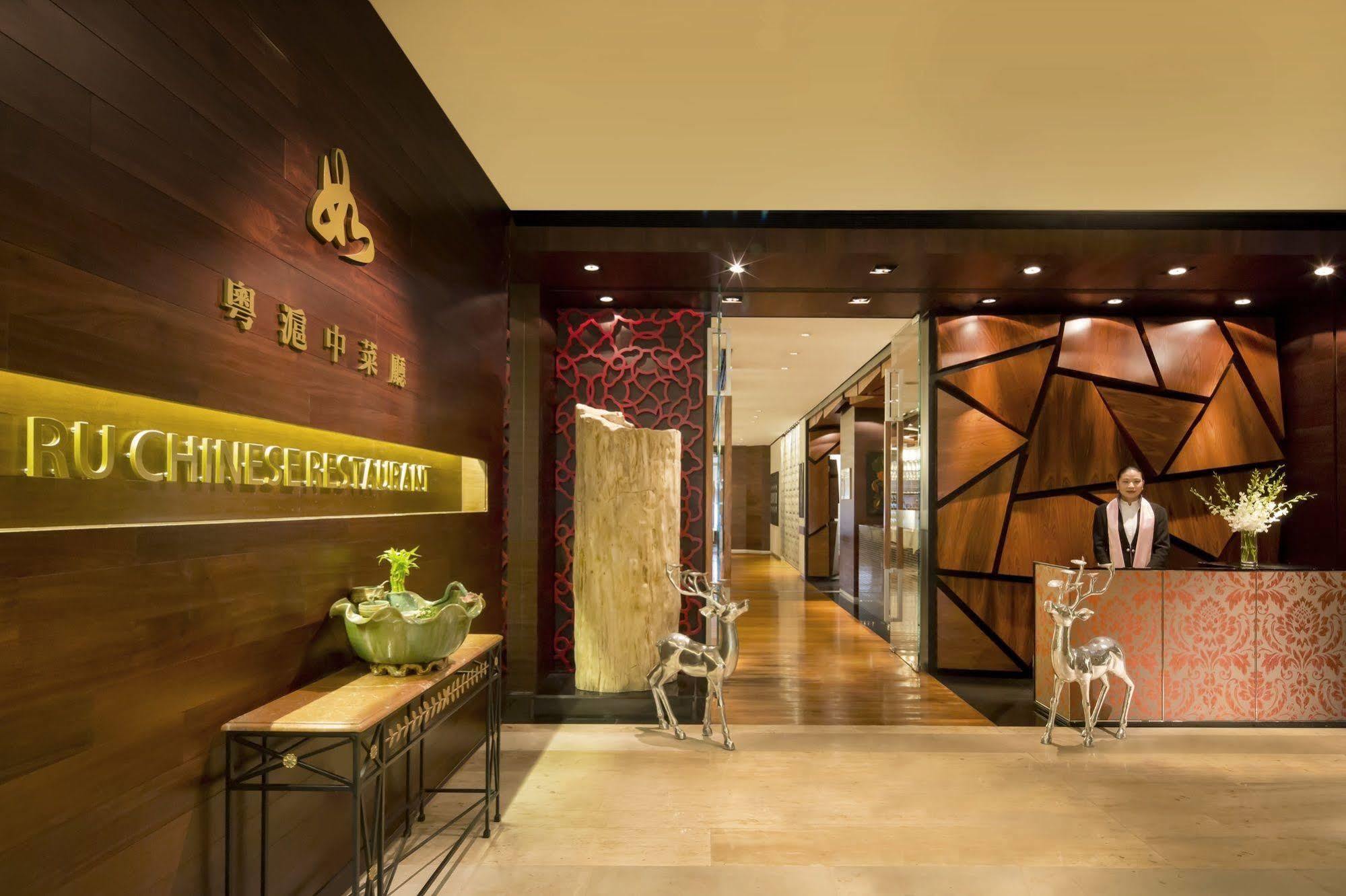 Nina Tsuen Wan West Hotel