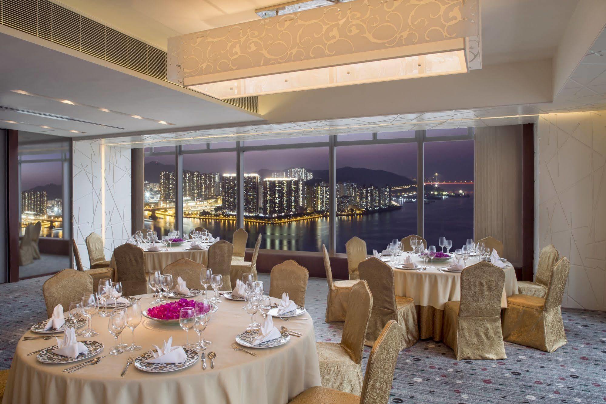 Nina Tsuen Wan West Hotel